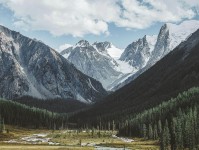 欧乐影院两步走：先把结尾改成摘要，再回头看字幕加重吗